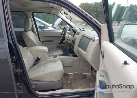 2010 Ford Escape Xlt из США, поврежденный, VIN 1FMCU0DG5AKB79954